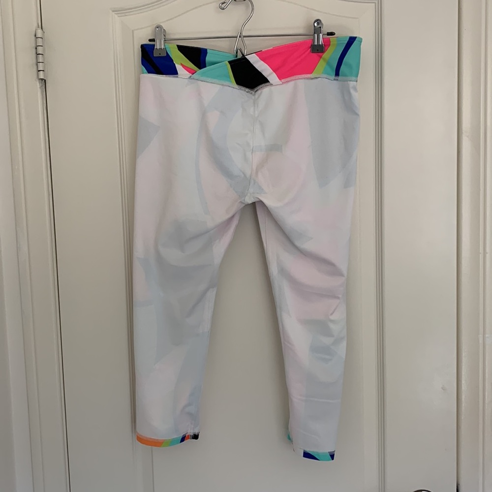 Fabletics leggings. - Picture 9 of 11